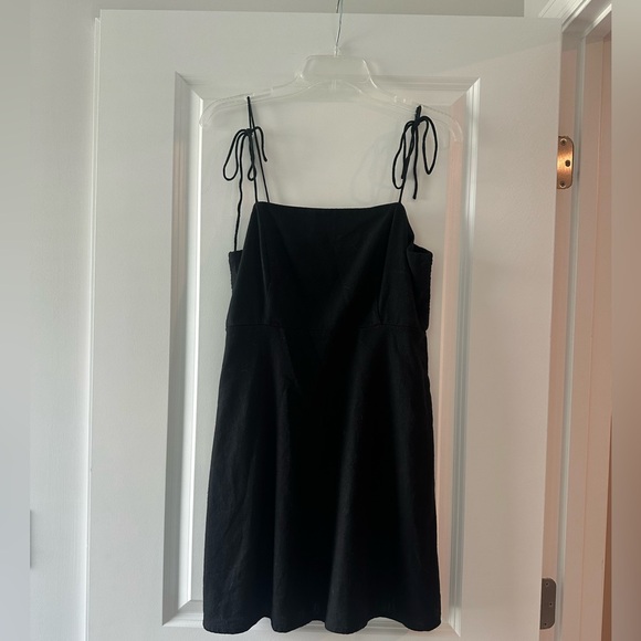 Old Navy Tie Strap Linen Blend Mini Dress - Picture 5 of 7